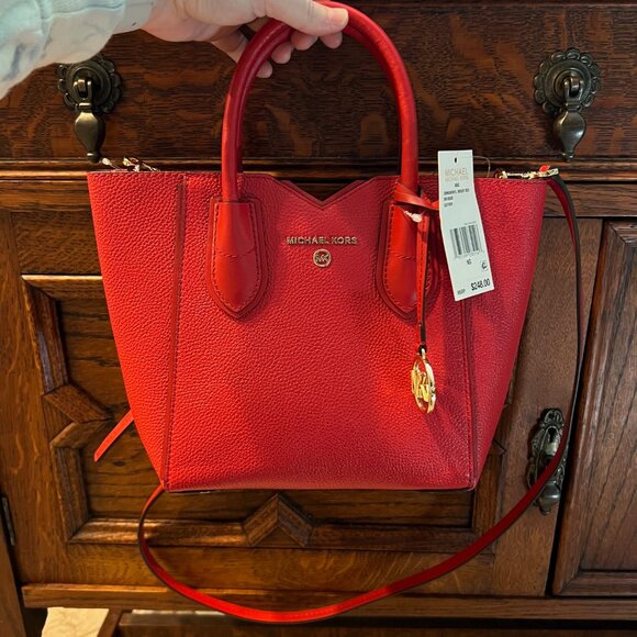 MICHAEL KORS Bright Red Leather Crossbody - Picture 3 of 14